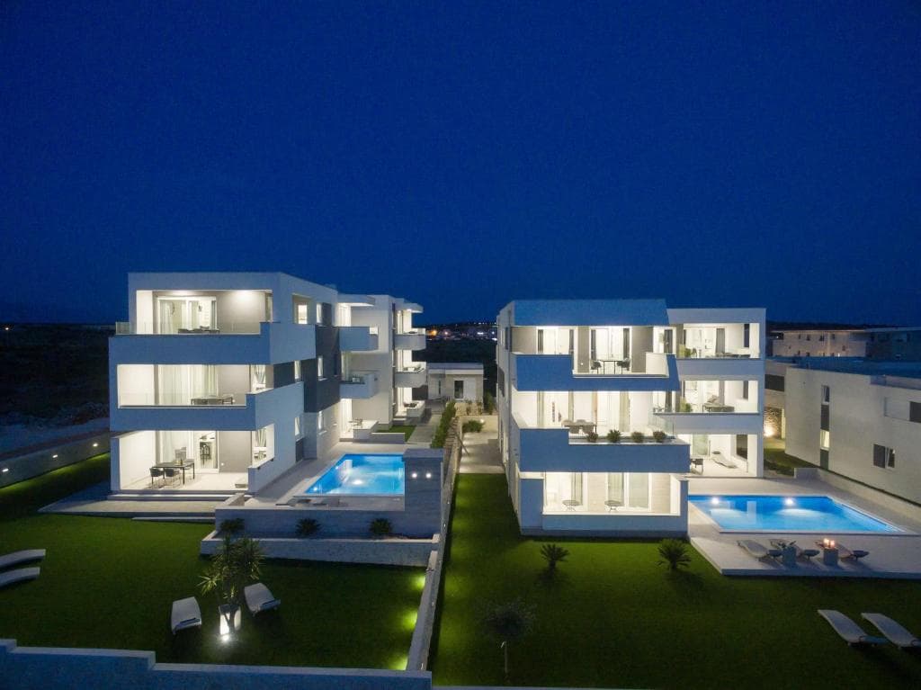 Appartement Pool Maris B 4 avec terrasse à Novalja