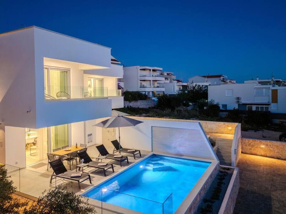 Nova Excellence 1 & 2 — hébergement à Novalja, Zrce Beach